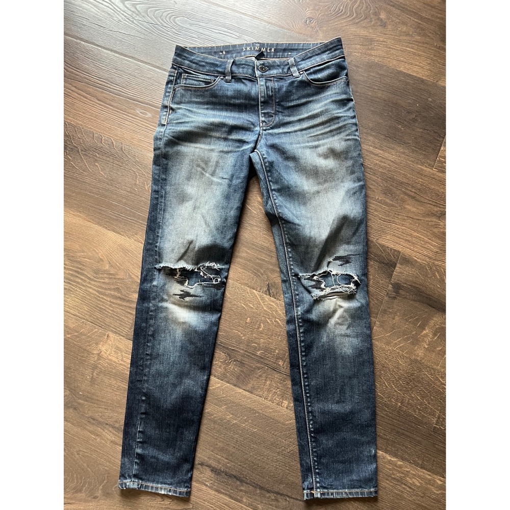 WHITE HOUSE BLACK MARKET Skimmer Distressed Knee Ripped Blue‎ Jeans Size 4